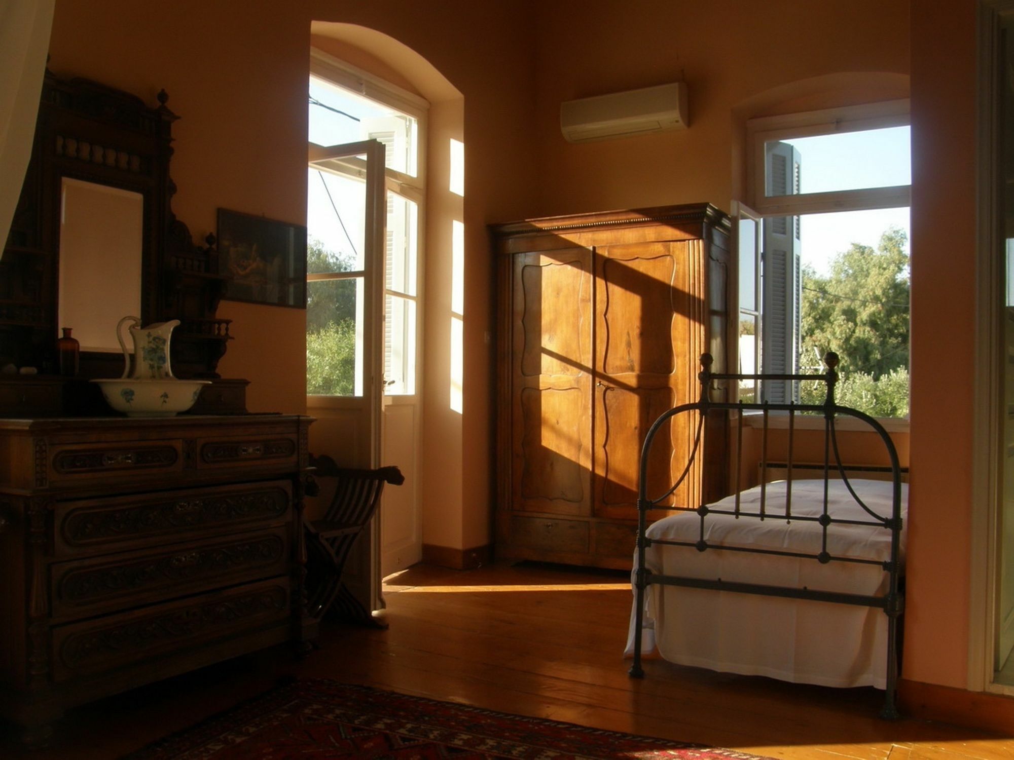 Aristocratic 19Th Century Neo Classical Mansion With Private Pool Finikas  Luaran gambar