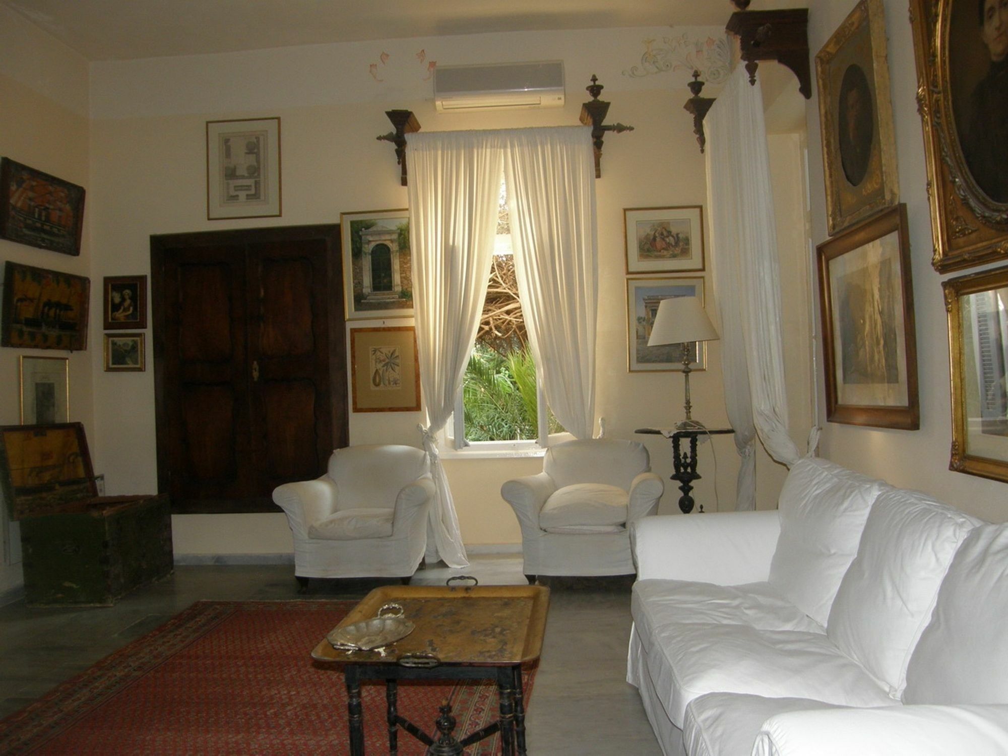 Aristocratic 19Th Century Neo Classical Mansion With Private Pool Finikas  Luaran gambar